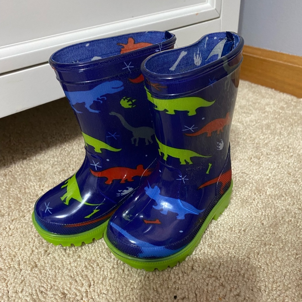 Boys rain boots